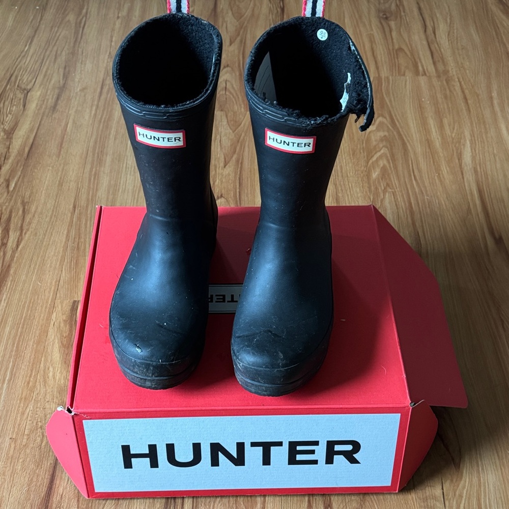 Hunter Classic Black Boots